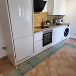 Ana * Pula