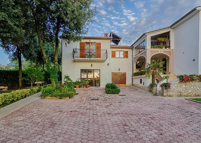 Apartment Ana Pula