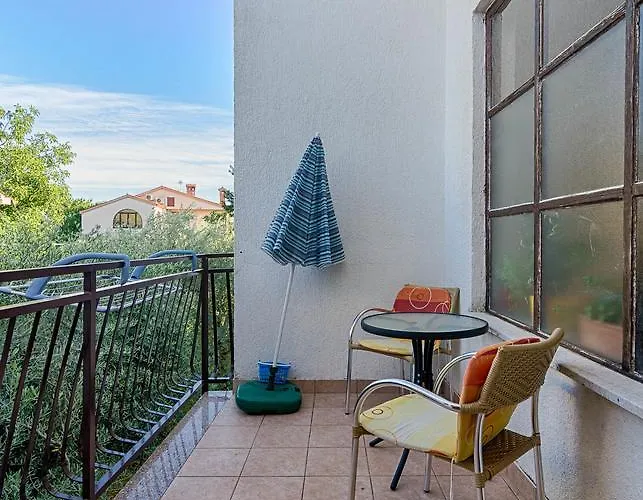 Ana Apartment *