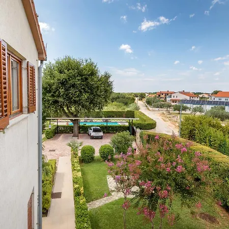 Apartment Ana
