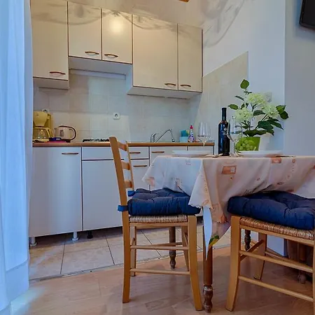Apartment Ana