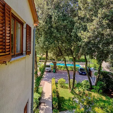 Apartment Ana Pula