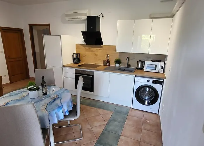 Apartman Ana Póla